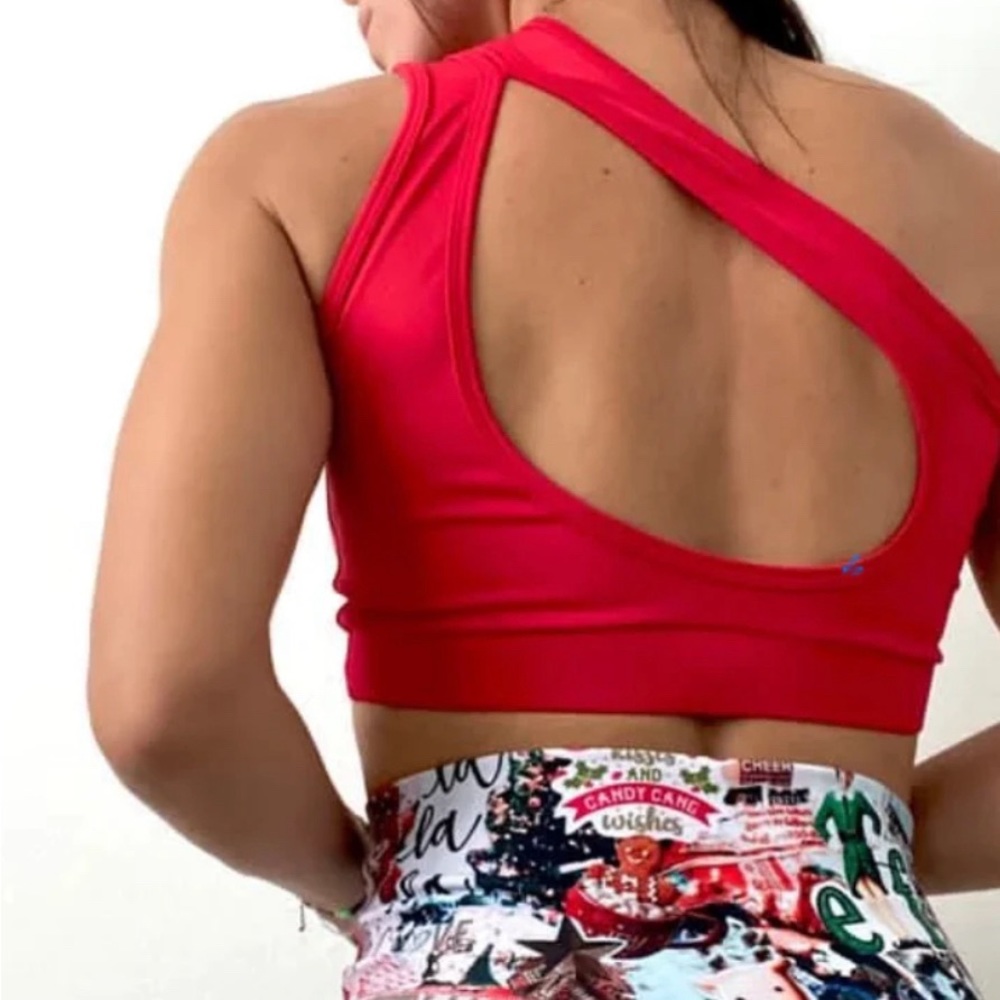 One Shoulder Crop Top - Picture 3 of 4